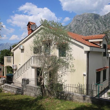 Apartmani Dijana 2 Kotor Ngoại thất bức ảnh