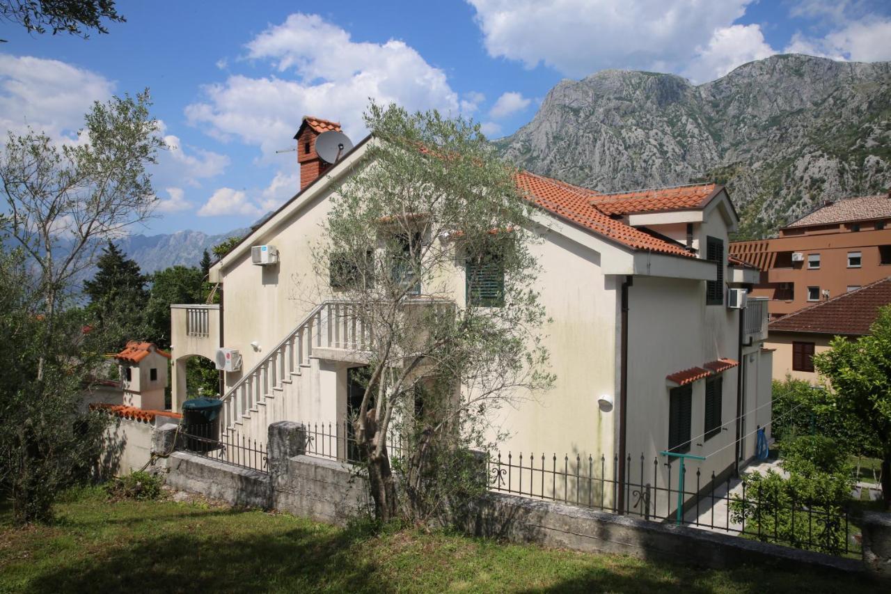 Apartmani Dijana 2 Kotor Ngoại thất bức ảnh
