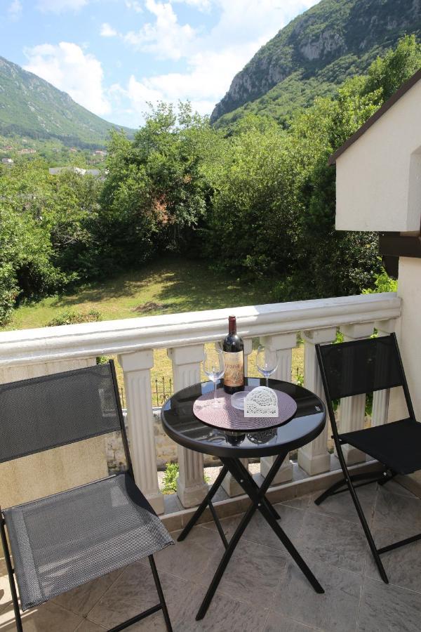 Apartmani Dijana 2 Kotor Ngoại thất bức ảnh