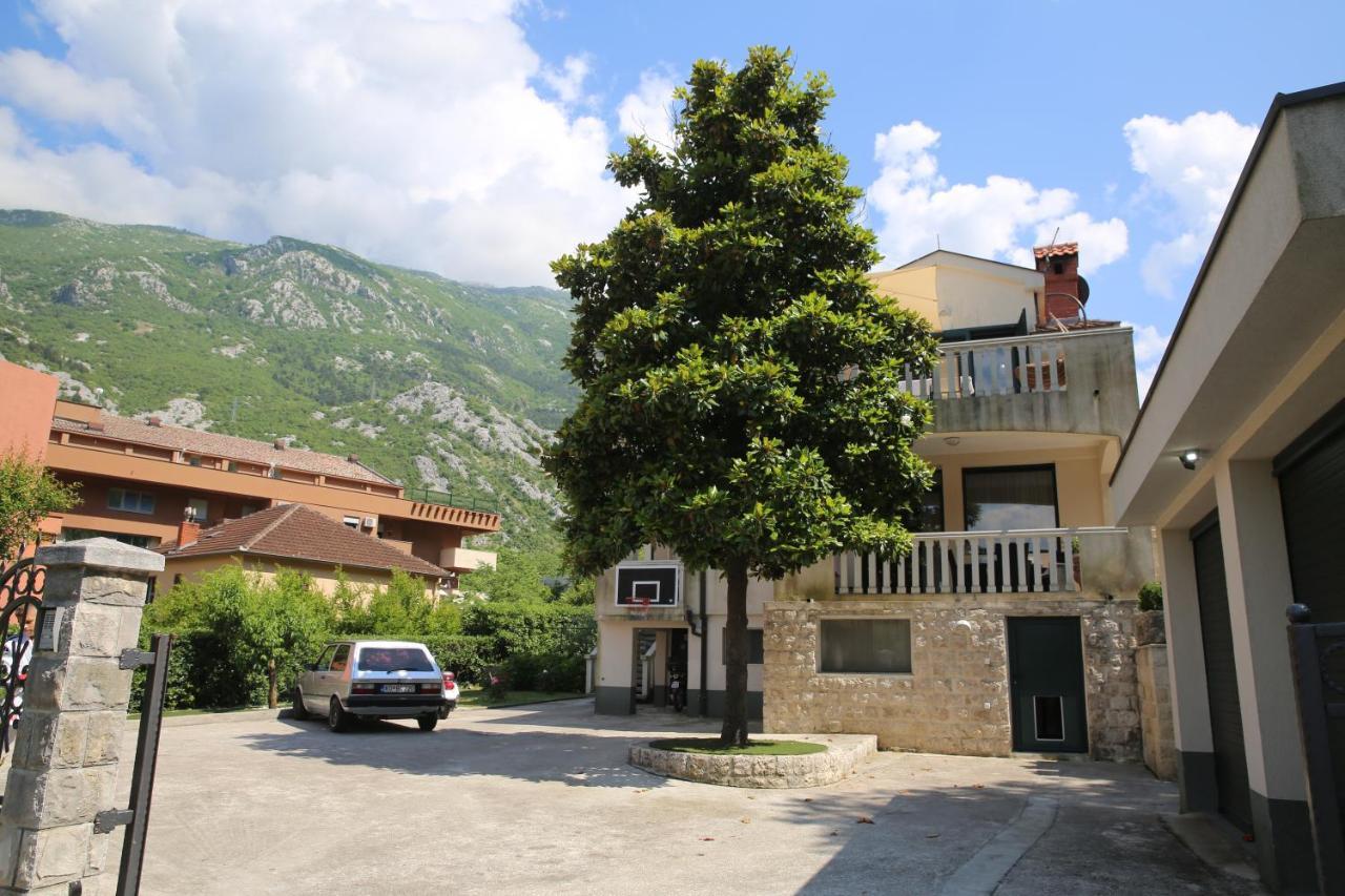 Apartmani Dijana 2 Kotor Ngoại thất bức ảnh